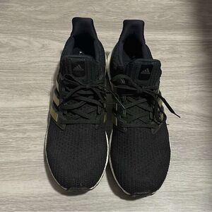 Black/Gold 4.0 Ultra boost
